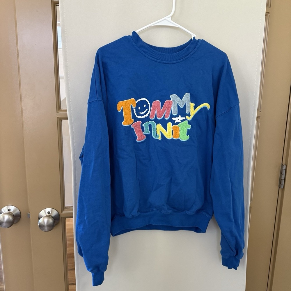 Tommy Innit Men's Medium Blue '21 Pogchamp Pulllover Crewneck Sweatshirt